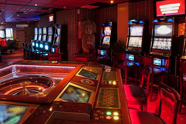 Live Baccarat table at gudangbet with multi-camera feed and real-time betting interface